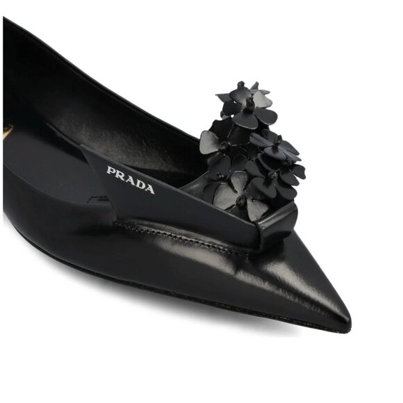 Prada Pointed Toe Shoes - Picture 1 of 8